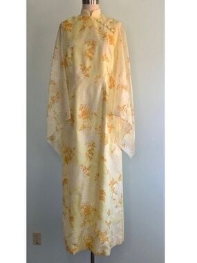 Authentic 70s Alfred Shaheen Angel Wing Gown w/ Mandarin Collar - Size L